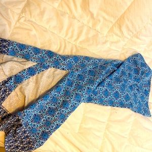 Blue long skirt! Nice and Flowey